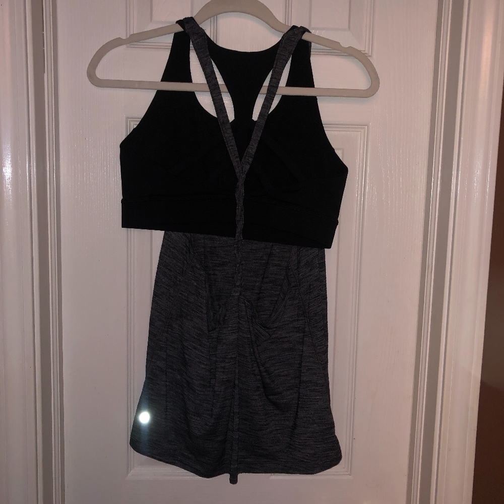 dark grey lululemon tank top with bra size 10 - Picture 3 of 4